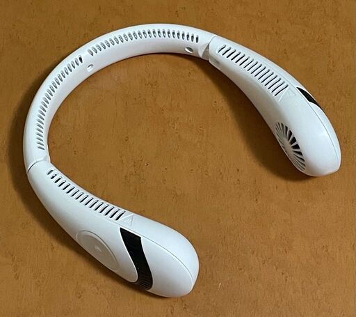 首掛け扇風機　折り畳み式　ネックファン