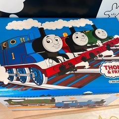 きかんしゃトーマス　椅子型収納ケースの画像