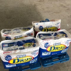 4袋あります！サルバ Dパンツ  ふつうサイズ 30枚入り S-...