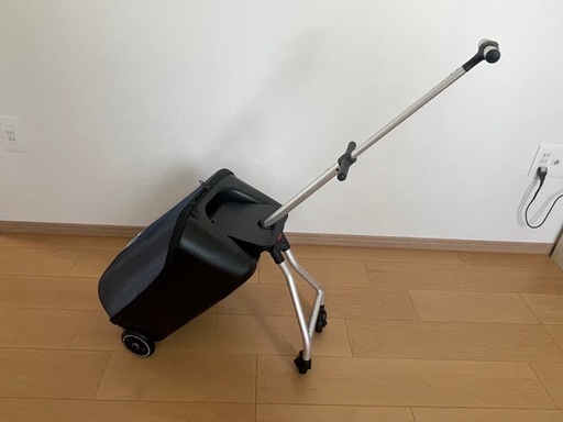 【値下げしました】子供が乗れるキャリーケース