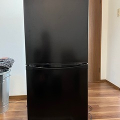 【最終値下】2022年製アイリスオーヤマ　冷蔵庫142L