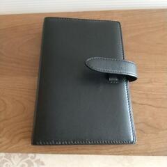 外側の擦れ・傷なし システム手帳 バイブルサイズ 革製の画像