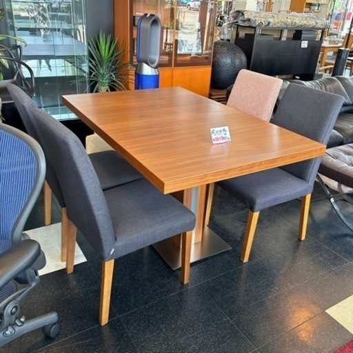 BoConcept ボーコンセプト ダイニングセット ダイニングテーブル ダイニングチェア テーブル チェア シンプル おしゃれ インテリア 伸縮式テーブル