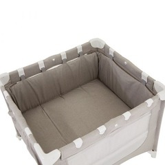 値下げ中！！KATOJI カトージ ポータブルベビーベッド おむつ替えテーブル付（他商品と同時購入でお値下げいたします）の画像