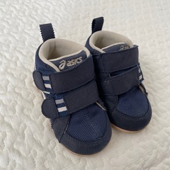 アシックスの画像