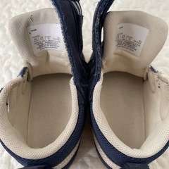 アシックスの画像