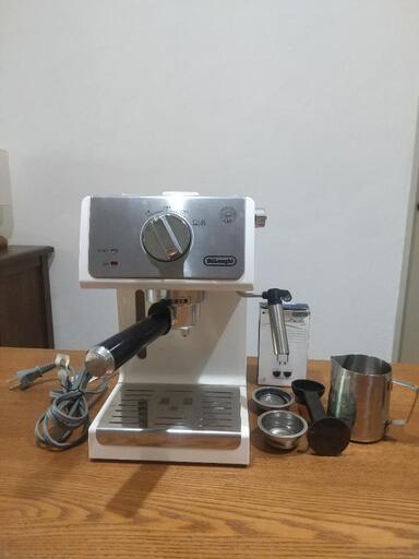 デロンギ エスプレッソマシン ECP3220J