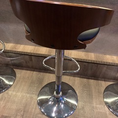 カウンターチェア6脚
の画像