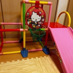 ハローキティ　おりたたみジムの画像