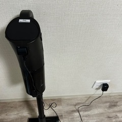 掃除機　充電付き