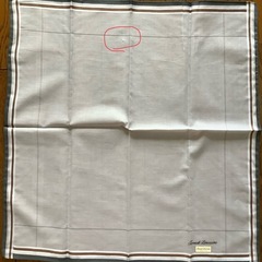 【新品、未使用】メンズ　紳士　ハンカチ　グレー　綿100%   難ありの画像