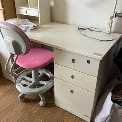 システムベッド、学習机の画像