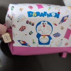 ドラえもん　てのひらぷっくりポーチ（ピンク）の画像