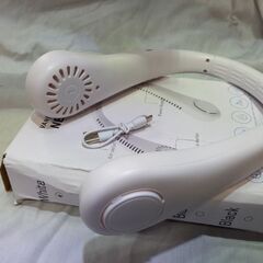 ネッククーラー　クールファン 首かけ扇風機の画像