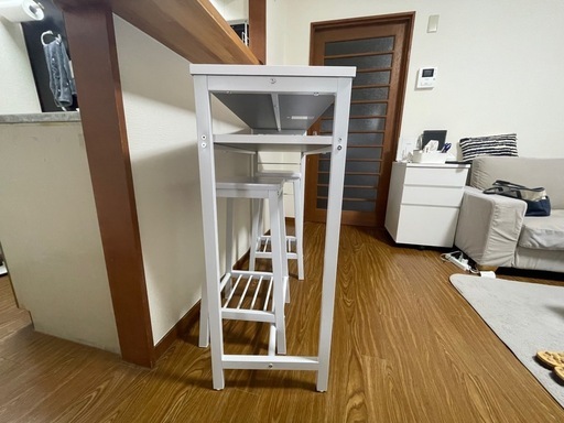 ほぼ新品　カウンターテーブル　椅子3点セット