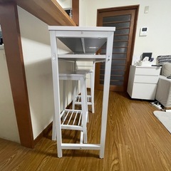 ほぼ新品　カウンターテーブル　椅子3点セットの画像