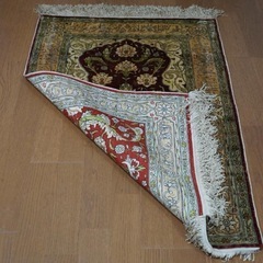 【64×88】ヘレケHEREKE 絹の絨毯 シルク100% 121万ノット 工房サイン有りの画像