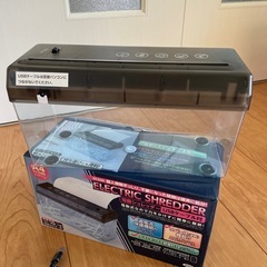 小型　電動シュレッダーの画像