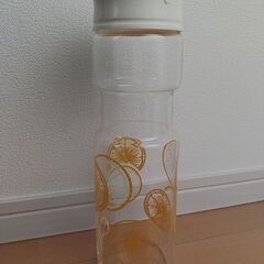 レトロな柄のガラスポット、サーバーの画像