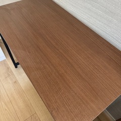 【取引決定】机と椅子の画像