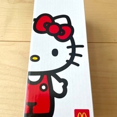 非売品マクドナルドとサンリオの水筒の画像
