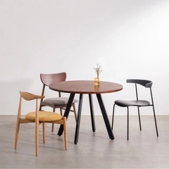 カフェラウンドテーブルの画像