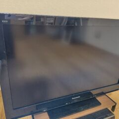 Panasonic　液晶テレビ32型　2011年製