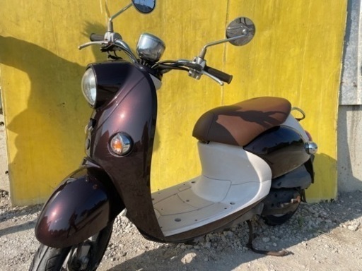外装新品ピカピカ❗️前後タイヤ新品⭐️低走行9,900km⭐️ビーノ YAMAHA⭐️安心のFiモデル❗️原付　スクーター　50cc