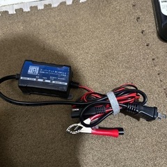 バイク用　バッテリー充電器