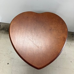 取引場所 南観音 k2407-702 ハート型サイドテーブル 汚れキズありの画像