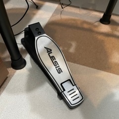 Alesis アレシス 電子ドラムセットNitro Mesh Kitメッシュ折りたたみ式8ピース3シンバル ドラムスローン付き　中古品の画像