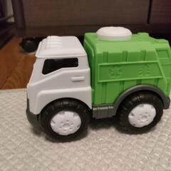 車　おもちゃ　ゴミ収集車　　の画像