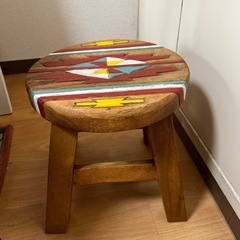 椅子、小物置き