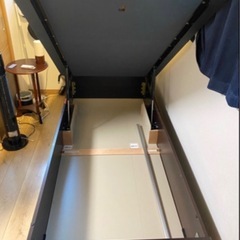 【ニトリ】幅要らず跳ね上げ収納付きベットの画像