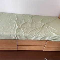 シングルベッドの画像
