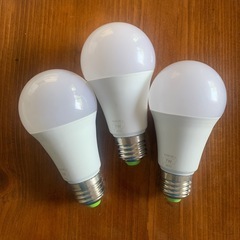 スマートWiFi電球3個セット★色が変わるLEDライト★A19 ...