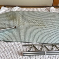 ガラステーブル