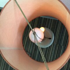 ○【通電・動作確認済】卓上照明 照明 ライト 陶器 青山 ナイトーズ インテリア 家具  中古品(NF240728)360-405-①の画像