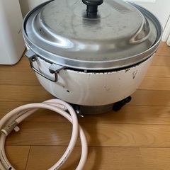 リンナイ業務用ガス炊飯器4升用(都市ガス用) 【普及タイプ】 ゴム管