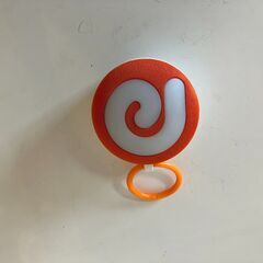 【新宿区手渡し】Dreamegg ホワイトノイズ マシン 赤ちゃん 寝かしつけ 11種の癒し音 ナイトライト搭載 OFFタイマー付 バッテリー内蔵 安全ロック機能 吊り下げリング 寝る BGM 泣き止む 胎内音 オルゴール 自然音 リラックス ベビー 出産祝い プレゼント D11（オレンジ）の画像