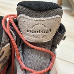 mont-bell 登山靴の画像