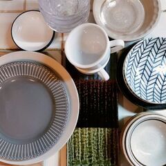 【商談中】食器(美品)いろいろ　差し上げますの画像