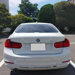 BMW320i　ラグジュアリー　極上　低走行車の画像