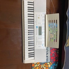 カシオ電子ピアノLK223