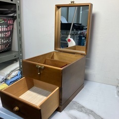 A2407-722 木製ジュエリーボックス キズあり ミラー付 中古