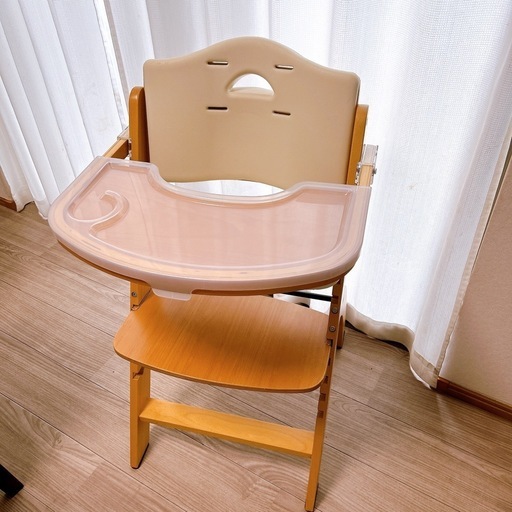 ビヨンドジュニア　ハイチェア