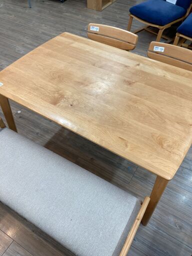 お値下げしました！ニトリ｜ダイニング4点セットのご紹介です