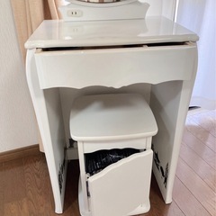 【購入者決定】ドレッサーの画像