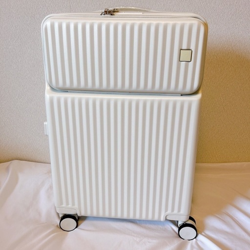 Mサイズ　スーツケース　キャリーケース　ホワイト