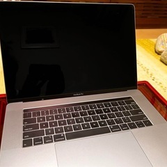MacBook Pro 2018モデル　スペースグレー　USキーボード　本体のみ